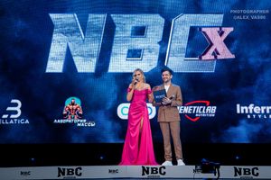 Голубочкин, Ли Прист, Ведущие